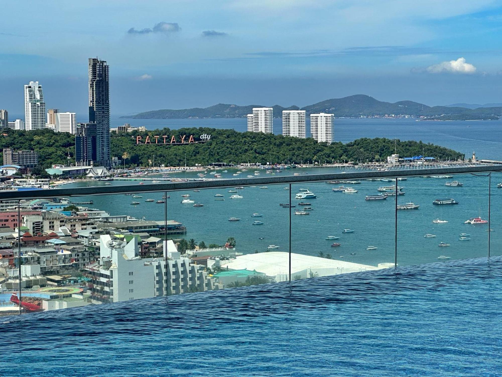 The Base Central Pattaya By Wwc Exteriér fotografie